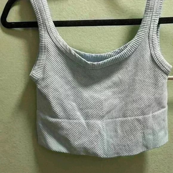 Light Blue Crop Tank Size S/M - Picture 2 of 2